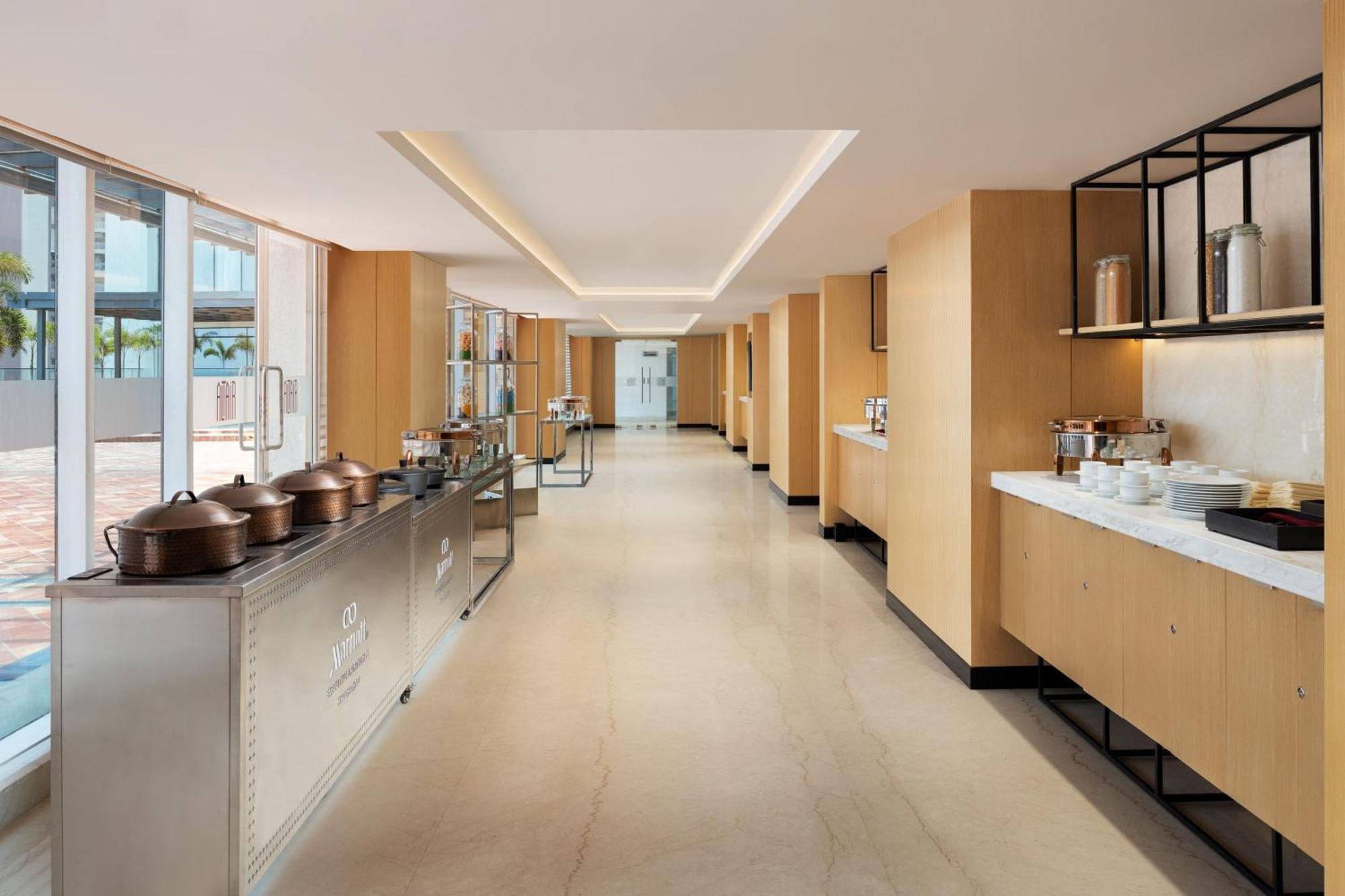 Marriott Executive Apartments Хайдарабад Экстерьер фото